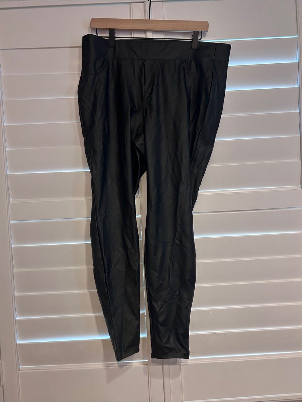 Torrid Full Length Vegan Leather Legging Black Size 2X